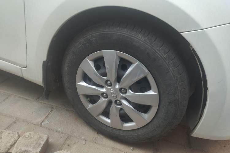 Used Hyundai Verna (older generation) 2010 Sedan 1.4L Manual Comfort GS
