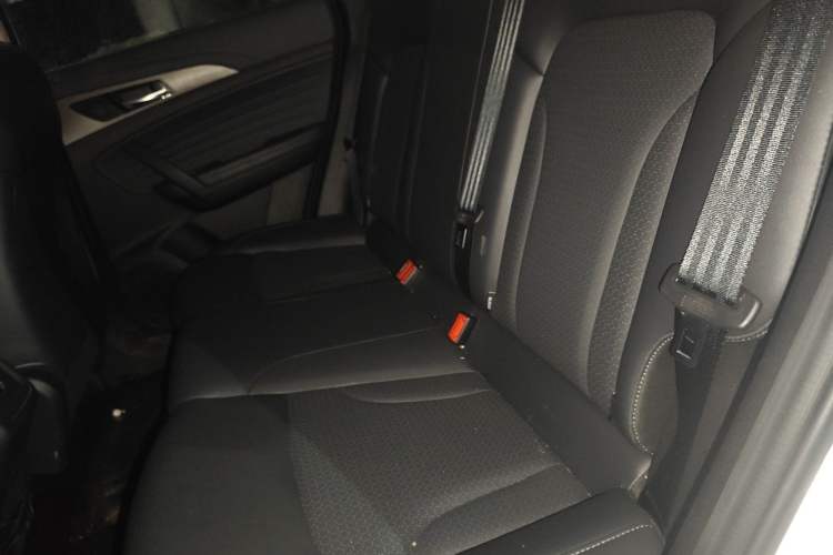 Used CHANGAN CS35PLUS 2021 Honor Million Edition 1.6L Manual Luxury Model
