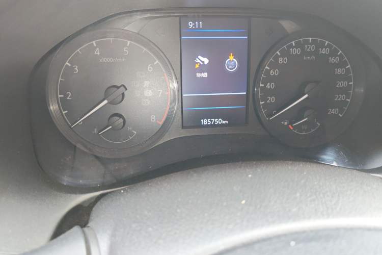 Used Nissan Teana 2019 2.0L XL Comfort Edition Odometer Close Up