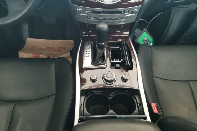 Used Infiniti Q70 2019 Q70L 2.0T Elite Plus Version
