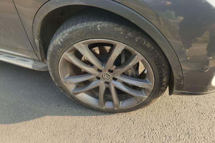 Used BYD Tang New Energy 2018 DM 2.0T All-Wheel Drive Smart Connectivity Luxury Model 7 Seats China V Emission Standard