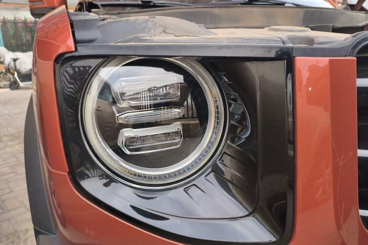 Used Haval DARGO 2021 1.5T DCT Two-Wheel Drive Border Collie Edition Right Front Headlight