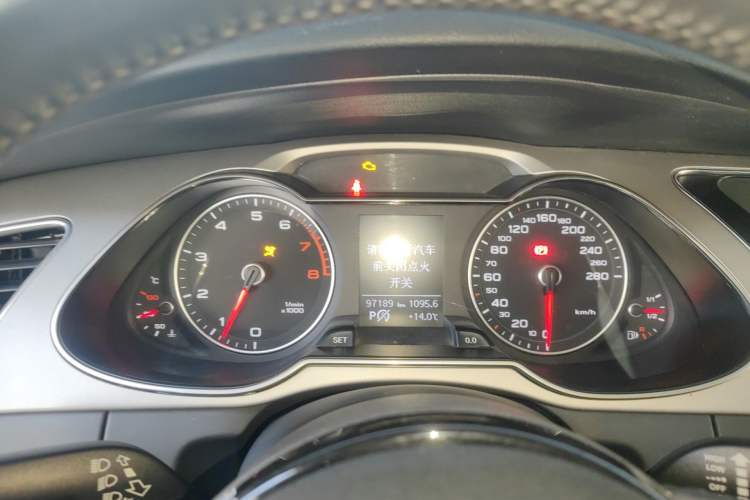 Used Audi A4L 2015 35 TFSI Automatic Comfort Model Instrument Cluster