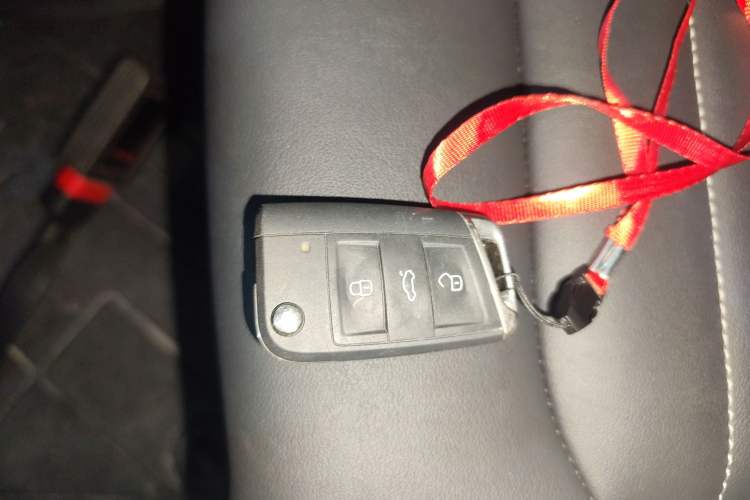 Used Volkswagen Magotan 2025 Zhongxiang Version 280TSI DSG Comfort Edition
