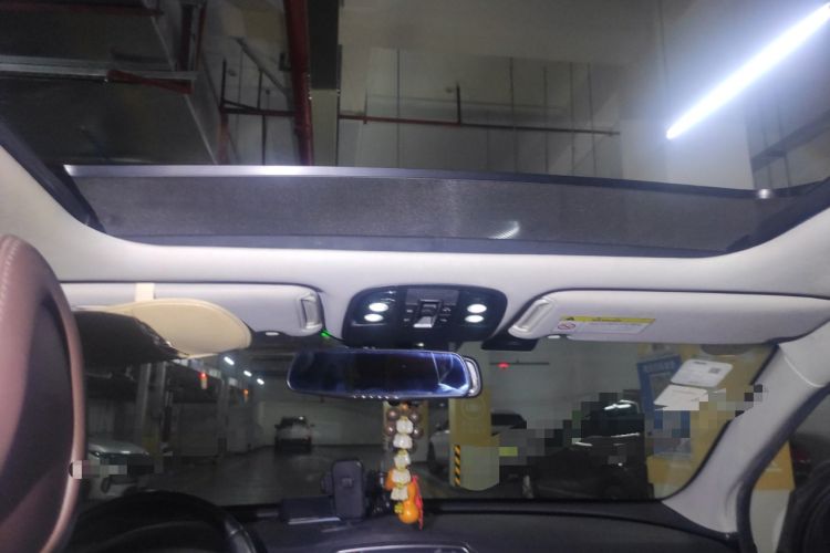 Used Kia Sorento 2015 Sorento L 2.4L Gasoline 4WD Elite Edition 7 Seats China V Emission Standard
