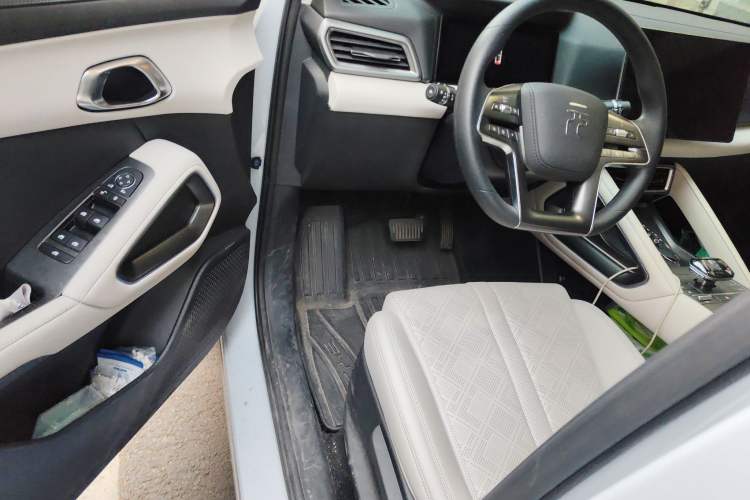 Used BYD Yuan UP 2024 401KM Leading Edition Driver Seat