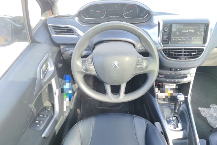 Used Peugeot 2008 2014 1.6L Automatic Fashion Edition
