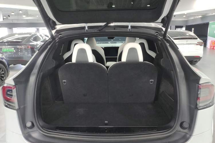 Used Tesla Model X 2023 Three-Motor All-Wheel-Drive Plaid Version Trunk