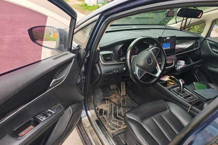 Used BYD Song MAX 2019 1.5T Automatic Smart Connect Ruiyi Sunroof Model 7 Seats China VI Standard
