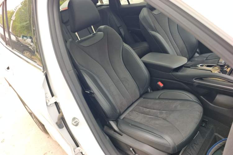 Used Geely Auto Monjaro L 2024 2.0TD High-Power Automatic Two-Wheel Drive Skyline Edition Right Front Seat