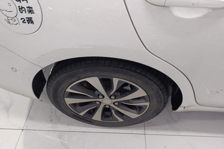 Used Buick Excelle GX 2018 18T Automatic Flagship Model Right Rear Wheel Hub