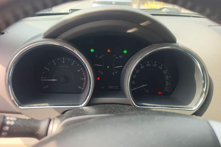 Used Toyota Highlander 2012 2.7L Two-Wheel Drive 7-Seater Luxury Edition
