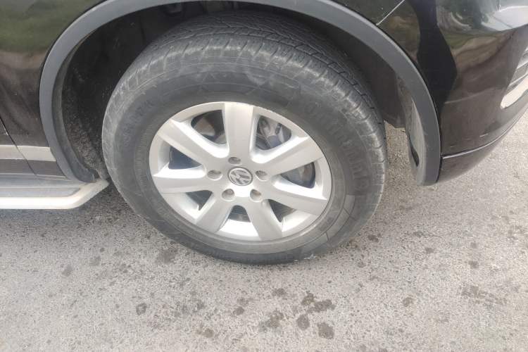 Used Volkswagen Touareg 2012 R-Line High-End Model
