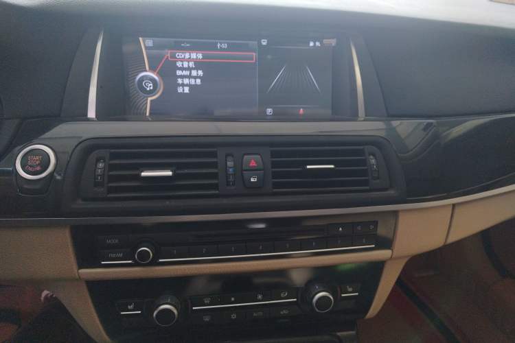 Used BMW 5 Series 2011 523Li Leading Model Audio And AC Panel