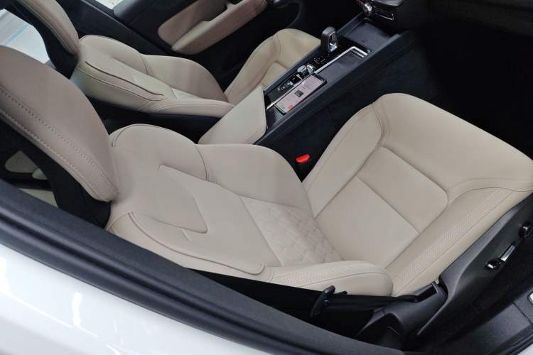 Used Volvo XC60 2026 B5 4x4 Smart Luxury Edition