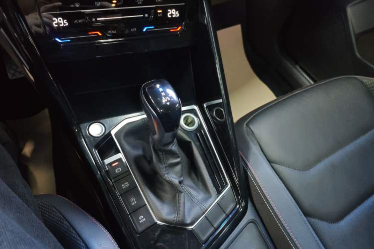 Used Volkswagen Tayron 2020 280TSI Two-Wheel Drive Luxury Connect Edition