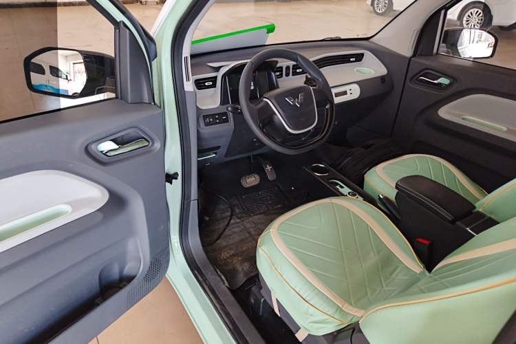 Used Wuling Hongguang MINIEV 2021 Macaron Premium Model – Lithium Iron Phosphate
