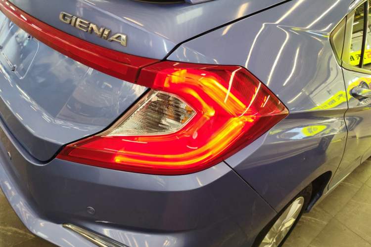 Used Honda Gienia 2017 1.5L CVT Classic Edition Exterior 3