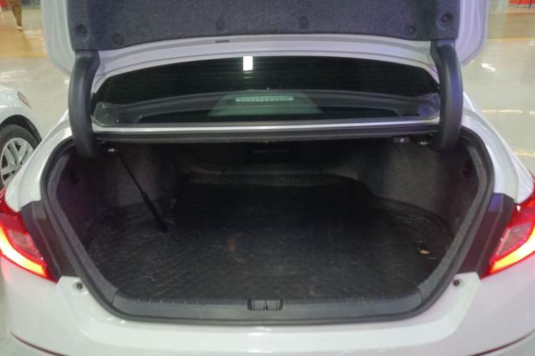 Used Honda Accord 2018 260TURBO Luxury Edition China VI
