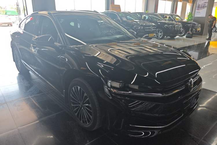 Used Volkswagen Magotan 2024 380TSI DSG Prestige Edition DaMai Package