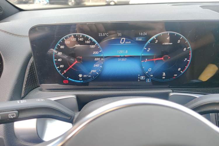 Used Mercedes-Benz GLB 2023 GLB 220 Fashion Model Instrument Cluster