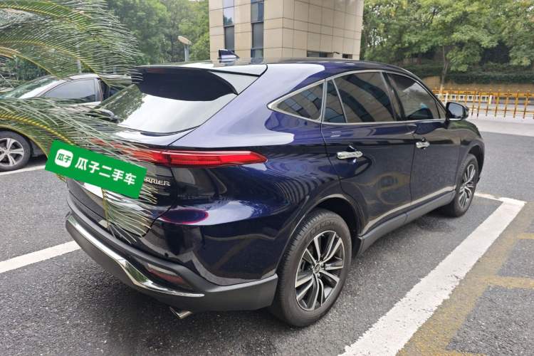 Used Toyota Harrier 2022 2.0L CVT Two-Wheel Drive Luxury Edition