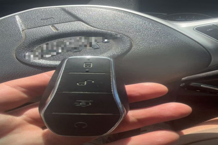 Used BYD Song PLUS New Energy 2023 Champion Edition EV 605KM Flagship PLUS Vehicle Key