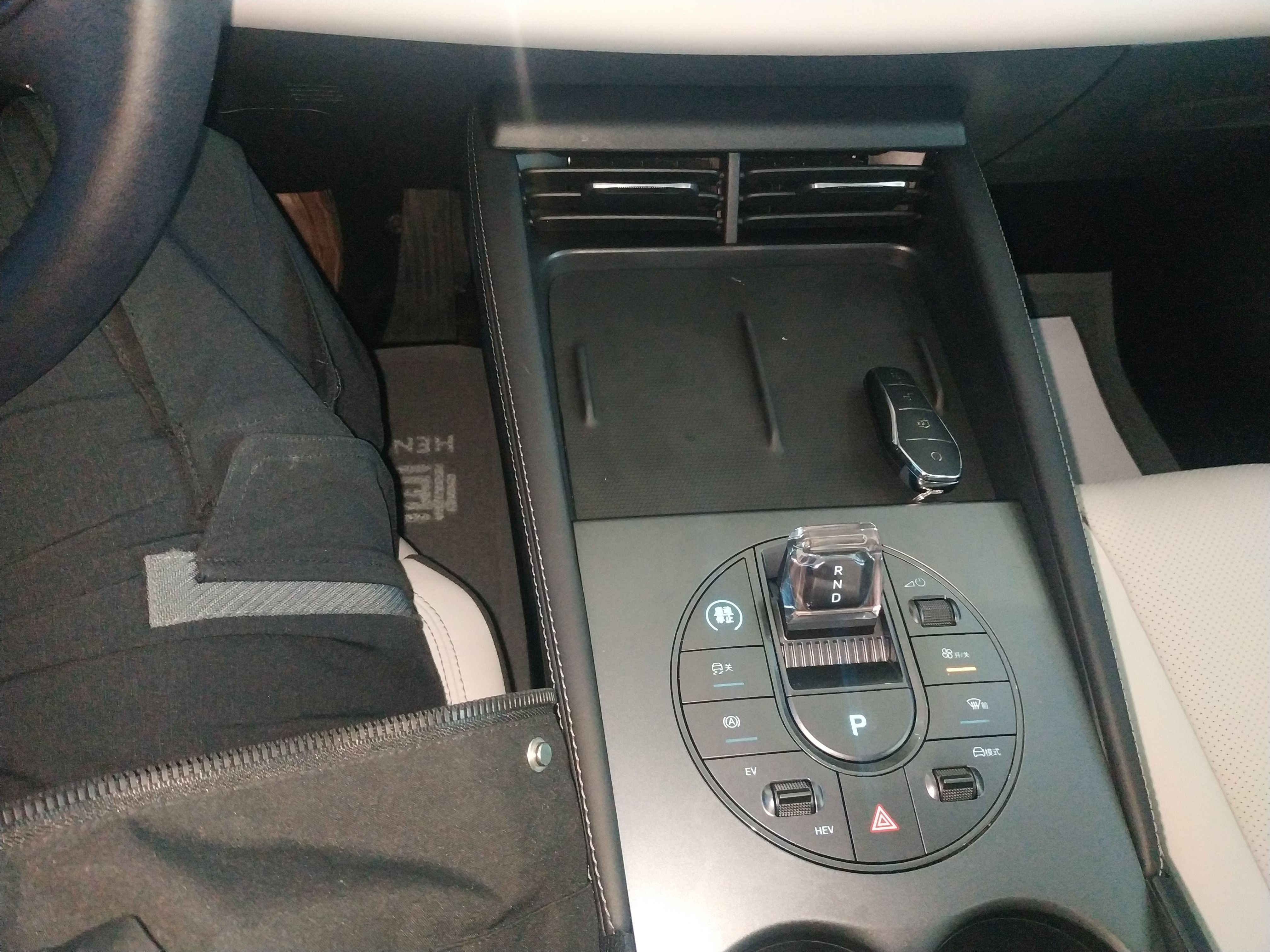 BYD Seal 06 New Energy 2024 DM-i 120KM Prestige Model — снимка 16