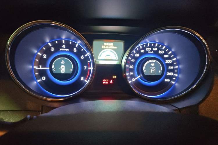 Used Hyundai Sonata 2013 2.4L Automatic Luxury Version China IV Standard