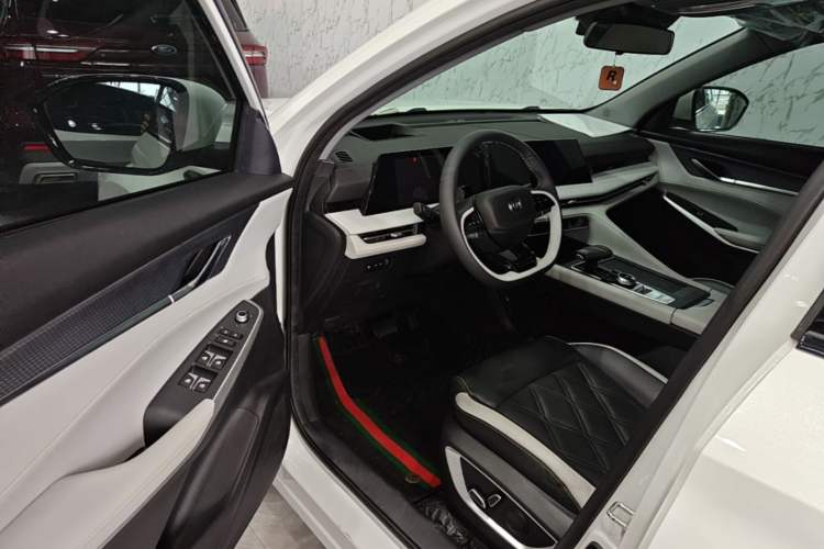Used CHANGAN CS75 PLUS 2023 3rd Generation 1.5T Automatic Pilot Model