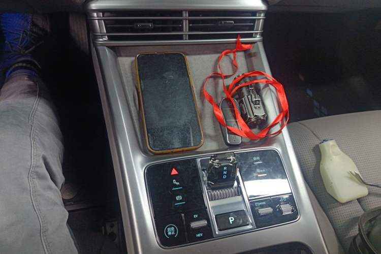 Used BYD Seal 07 DM-i 2025 DM-i 1.5L 125km Prestige Model Gear Lever