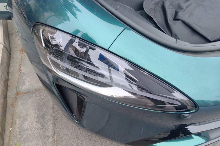 Used Xiaomi Auto SU7 2024 Four-Wheel Drive Ultra-Long Range Advanced Intelligent Driving Max Edition