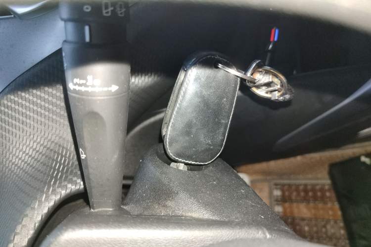 Used Peugeot 2008 2014 1.6L Automatic Fashion Edition Interior 1