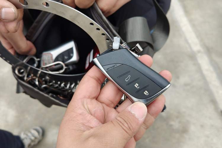 Used Lexus ES 2022 300h Excellence Edition