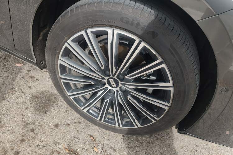 Used Geely Galaxy 8 2025 130km EM-i Flagship Edition