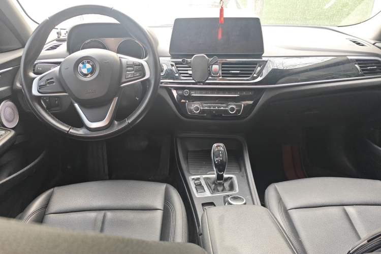 Used BMW 1 Series 2022 120i M Sport Edition Center Console