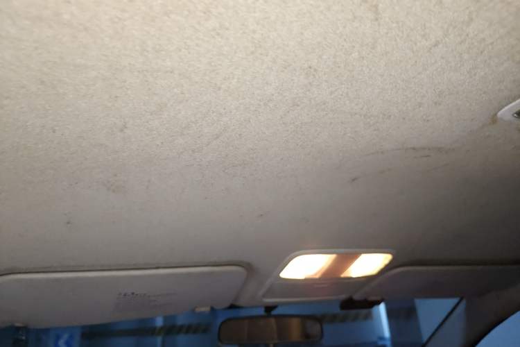 Used Hyundai Celesta 2011 1.6L Manual Comfort Edition
