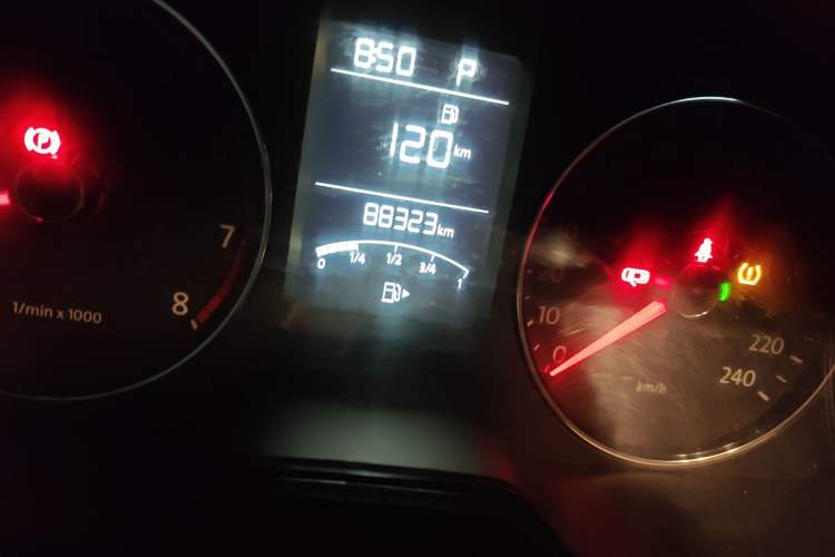 Used Volkswagen Cross Lavida 2014 1.4TSI DSG
