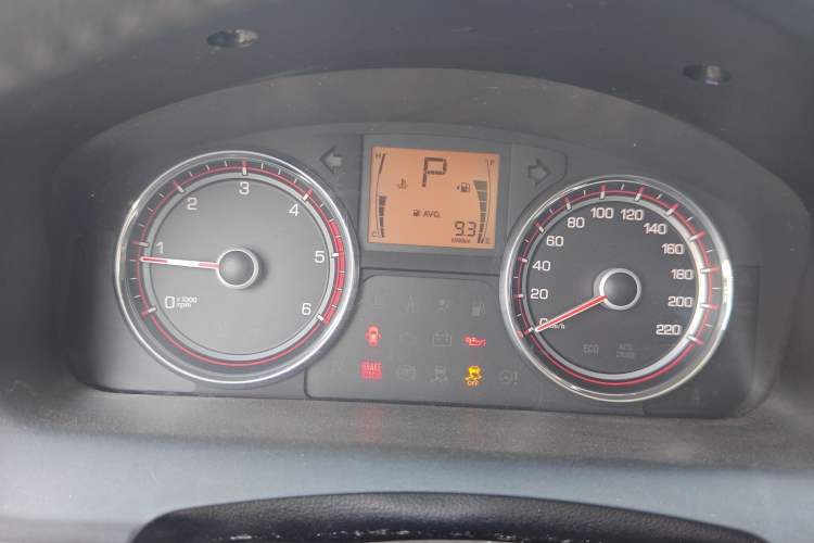 Used SsangYong Korando 2011 2.0T Diesel Two-Wheel Drive Automatic Luxury Navigation Edition