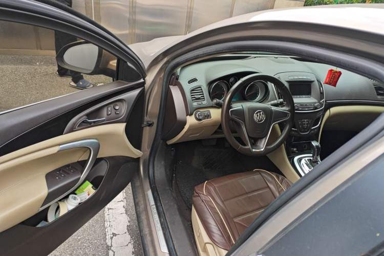 Used Buick Regal 2014 2.0L Leading Fashion Edition