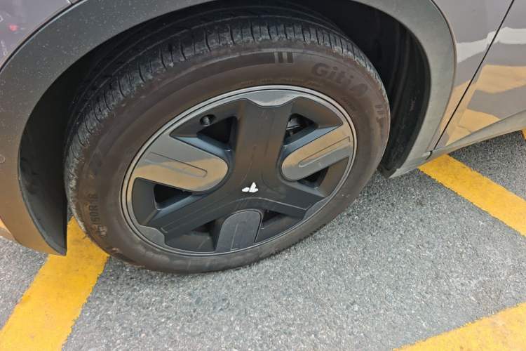 Used firefly firefly 2025 Illuminated Edition
