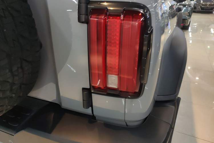 Used Tank 300 2021 Off-Road Edition 2.0T Conqueror Right Rear Taillight