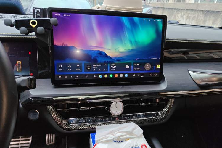 Used Great Wall Shanhai Poer 2023 3.0T V6 Gasoline Performance Edition Audio And AC Panel