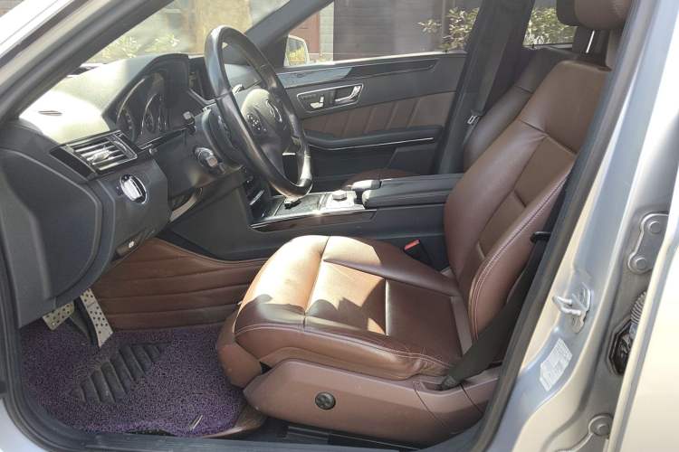 Used Mercedes-Benz E-Class 2010 E 300 L Fashion Model