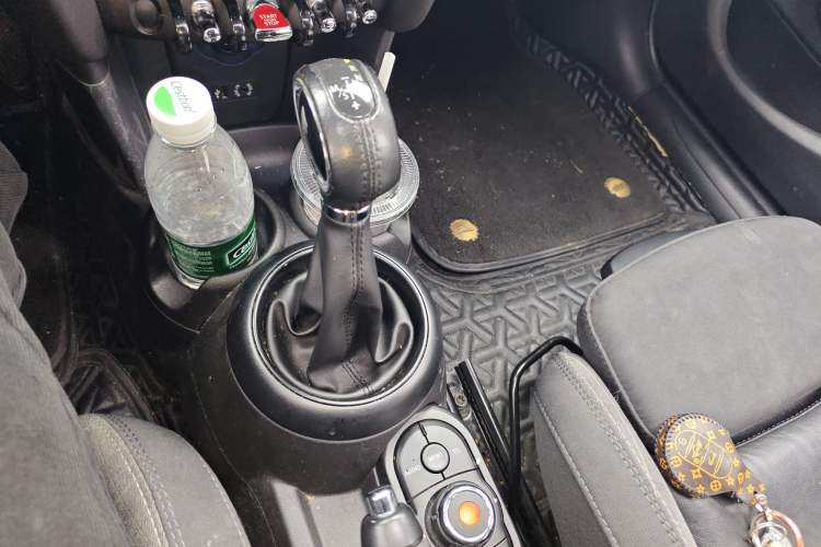 Used MINI MINI 2016 1.5T COOPER Five-Door Edition