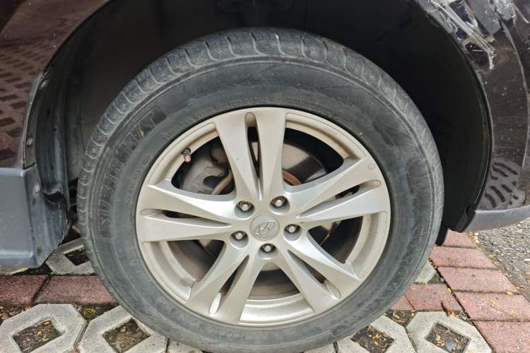 Used Hyundai Santa Fe Classic 2011 2.4 Comfort Edition 7-Seater Two-Wheel Drive