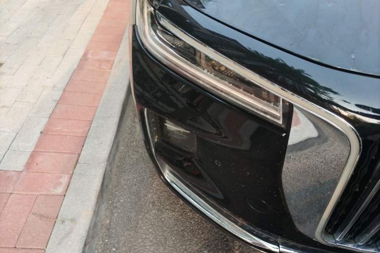 Used Hongqi H9 2020 2.0T Smart Connect Flagship Edition Right Front Headlight