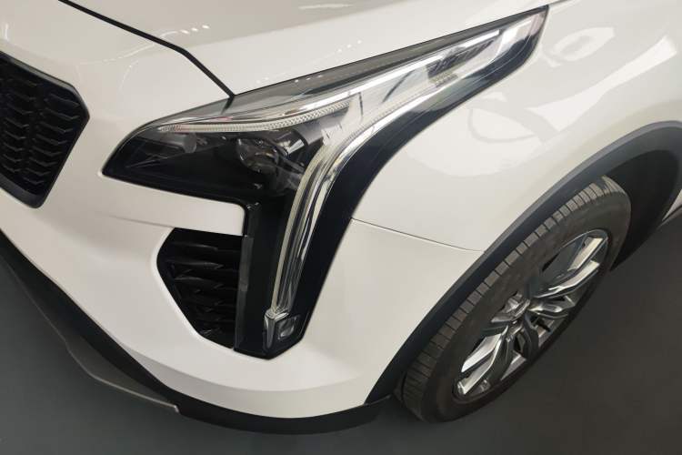 Used Cadillac XT4 2021 28T Two-Wheel Drive Luxury Version