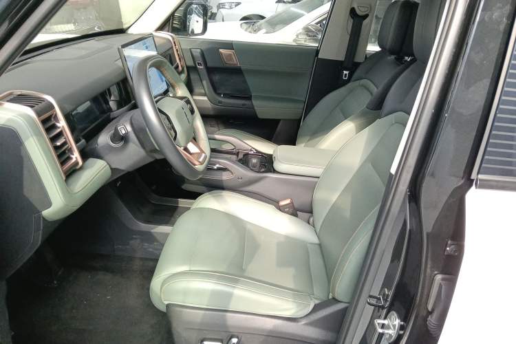 Used iCAR 03 2024 472km Four-Wheel Drive Long-Range Intelligent Advanced Version