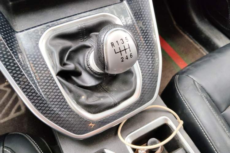 Used Haval M6 2021 PLUS 1.5T Manual Luxury Smart Connectivity Model Gear Lever